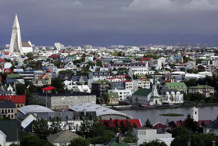 Veltan á fasteignamarkaðinum í síðustu viku var svipuð og á sama tíma í fyrra. 