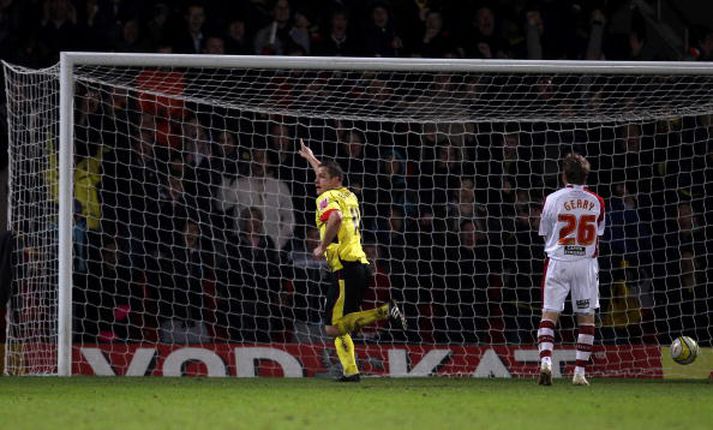 Heiðar fagnar marki á tímabilinu með Watford.