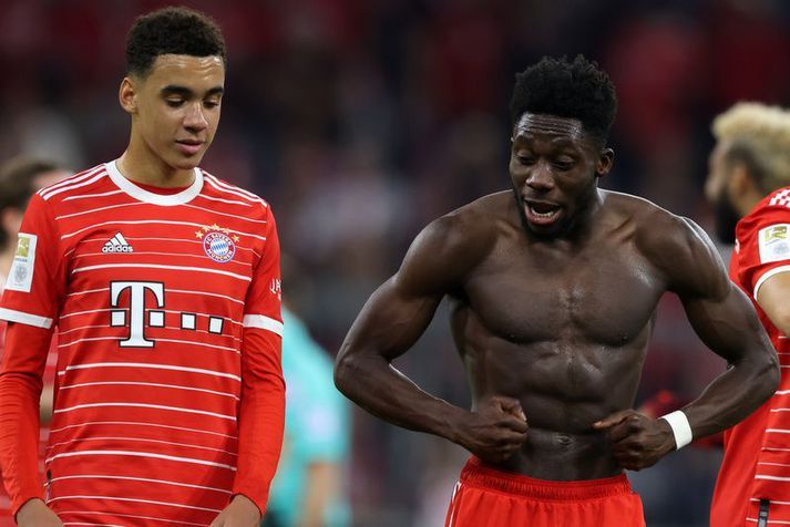 Ungu strákarnir Alphonso Davies og Jamal Musiala hjá Bayern eru báðir á leiðinni á HM, Davies með Kanada en Musiala með Þýskalandi.