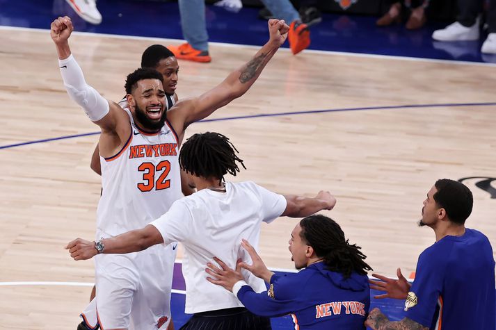 Leikmenn Knicks fögnuðu sögulegri endurkomu vel.