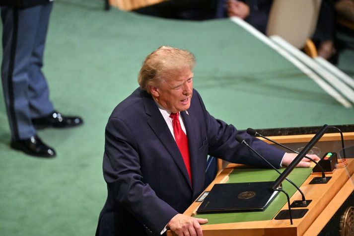 Trump ávarpaði allsherjarþing Sameinuðu þjóðanna rétt áður en hann skrifaði undir umtalað samkomulag við Dani um Grænland.