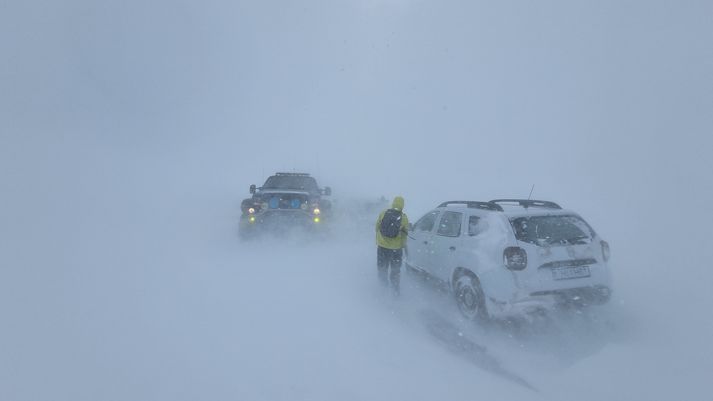 Veðrið var slæmt og skyggni lítið sem ekkert á köflum.