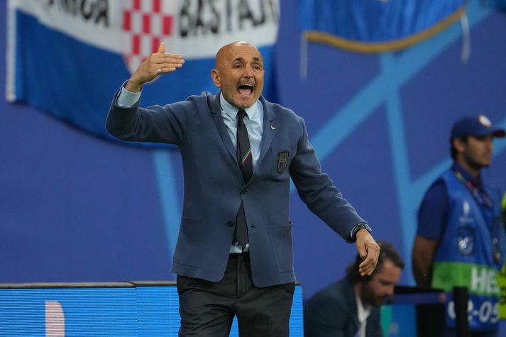 Luciano Spalletti á hliðarlínunni í leiknum gegn Króatíu.