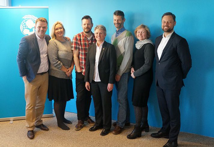 Stefán Ingi Stefánsson fráfarandi framkvæmdastjóri, Svanhildur Konráðsdóttirformaður stjórnar UNICEF, Gunnar Hansson, Líney Rut Halldórsdóttir, Karl Blöndal, Margrét Hallgrímsdóttir, Bergsteinn Jónsson nýr framkvæmdastjóri.