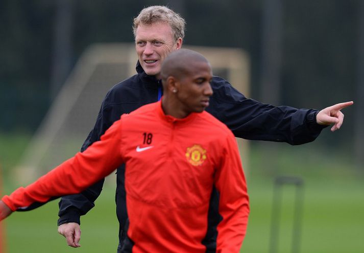Moyes á æfingu United ásamt Ashley Young.