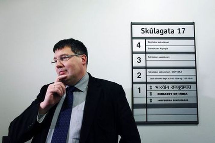 Ólafur Þór Hauksson, sérstakur saksóknari, sendi frá sér tilkynningu í gær vegna kæru embættisins til ríkissaksóknara. Hann sagðist í viðtali við Stöð 2, vonast til þess að málið hefði lítil sem engin áhrif í þá veru að skaða rannsóknir sem væru í gangi hjá embættinu.