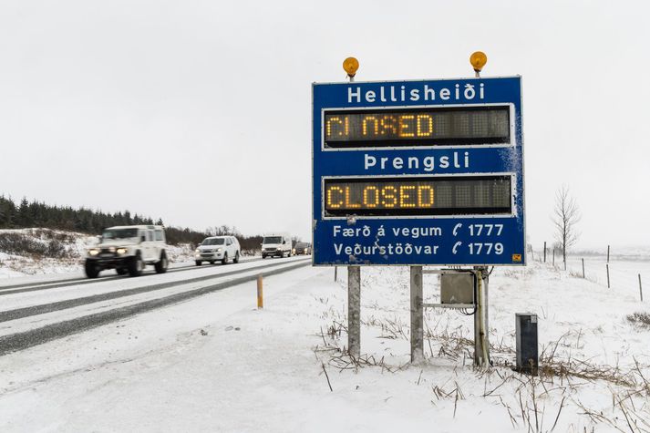 Suðurlandsvegi hefur verið lokað um Hellisheiði. Myndin er úr safni.