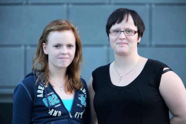 Sunna Albertsdóttir ásamt dóttur sinni. Báðar eru þær greindar með ADHD.