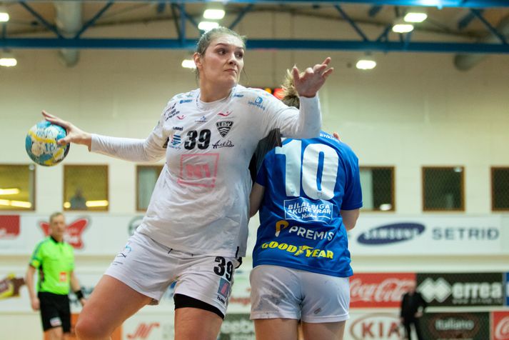 Arna Sif Pálsdóttir spilaði vel fyrir ÍBV.