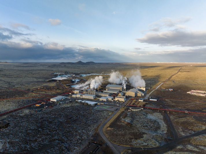 Orkuver HS Orku í Svartsengi hefur aftur verið tengt inn á flutningskerfið.