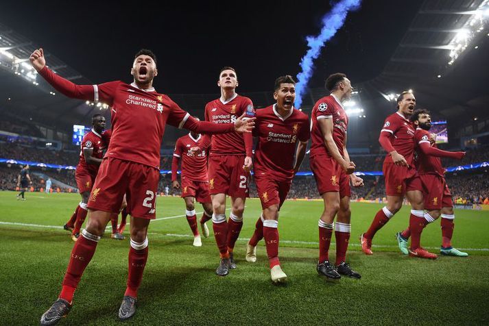 Liverpool mennirnir Alex Oxlade-Chamberlain, Andy Robertson, Roberto Firmino, Trent Alexander-Arnold, Virgil Van Dijk og Mohamed Salah eru örugglega orðnir óþreyjufullir eftir því að fá að tryggja sér titilinn.