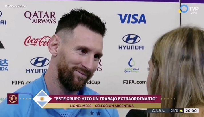 Lionel Messi varð svolítið meyr að hlusta á argentínsku fjölmiðlakonuna.