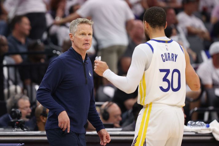 Steve Kerr á hliðarlínunni í leik Golden State Warriors