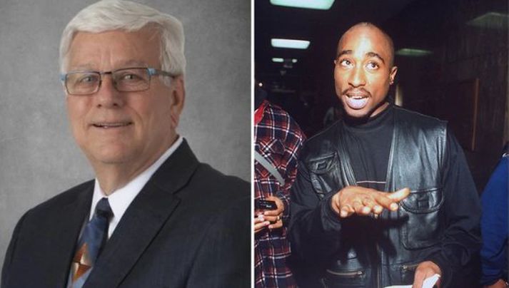 Foxhoven (t.v.) er heltekinn af rapparanum Tupac (t.h.).