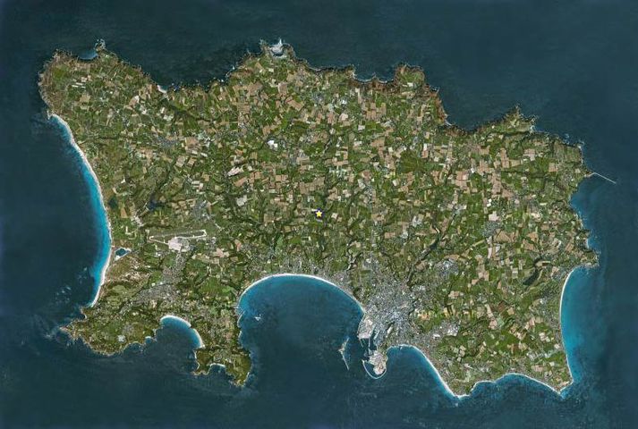 Eyjar Jersey er í Ermasundi