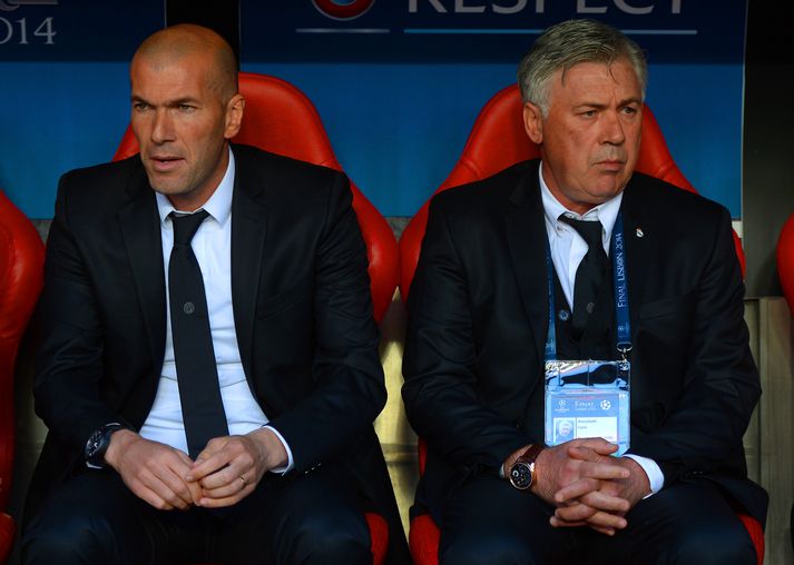 Zidane og Ancelotti á bekknum hjá Real Madrid.