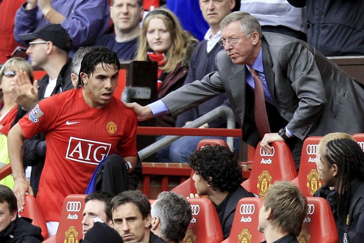 Samband Carlos Tevez og Sir Alex Ferguson var ekki gott undir það síðasta þar sem Argentínumaðurinn taldi sig vera svikinn.