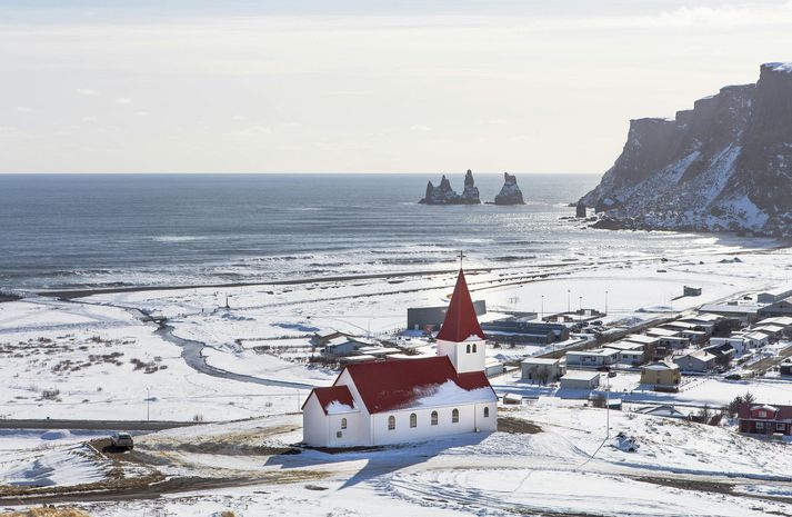 Bænastundin verður í Víkurkirkju klukkan 19:30 í kvöld.