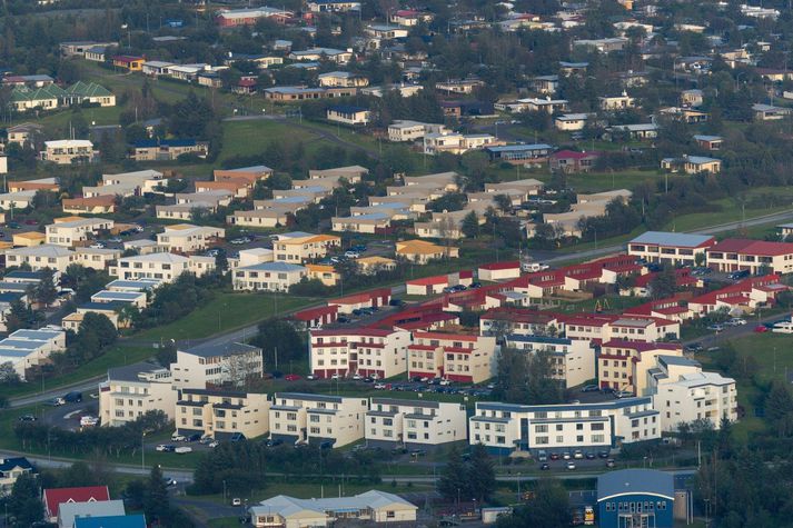 Eitt af meginefnum þingsins í ár eru drög að nýrri húsnæðisstefnu til fimmtán ára sem liggja nú í samráðsgátt stjórnvalda og aðgerðaáætlun sem henni fylgir.