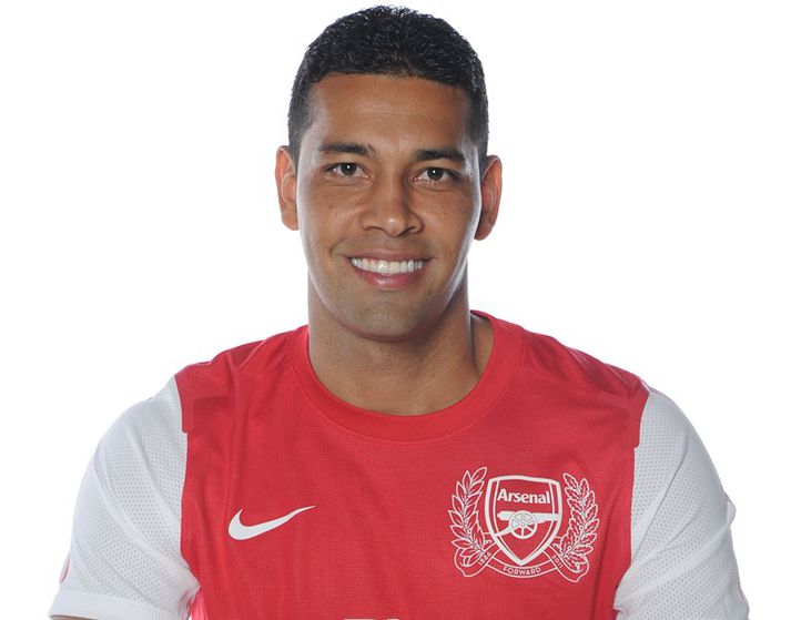 Santos tekur sig vel út í búningi Arsenal.