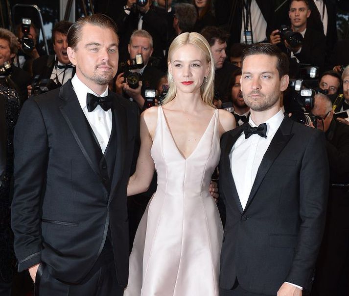 Leonardo DiCaprio ákvað að sleikja sólina í Cannes í nokkra daga eftir frumsýningu The Great Gatsby, hér ásamt meðleikurum sínum Carey Mulligan og Tobey Maguire. Nordicphotos/getty