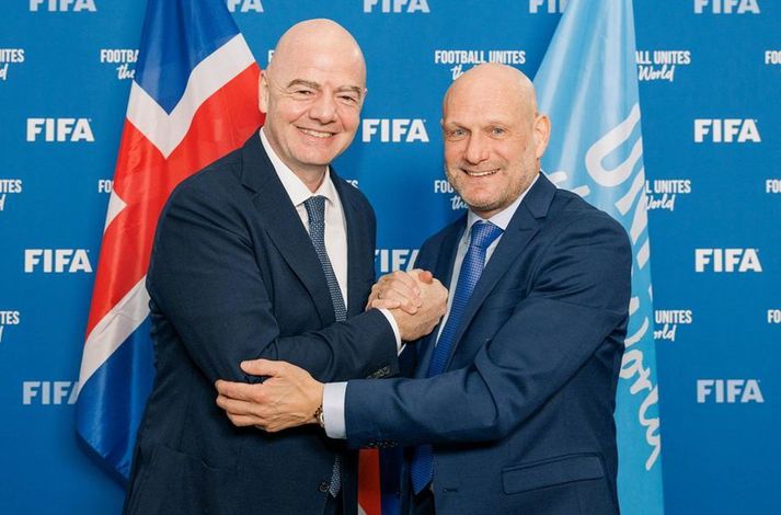 Það fór mjög vel á með Þorvaldi Örlygssyni og Gianni Infantino í París.