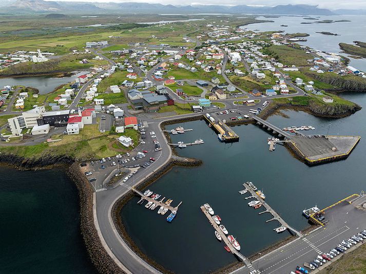 Hjónin eiga sumarbústað í nágrenni Stykkishólms þar sem slysið varð.