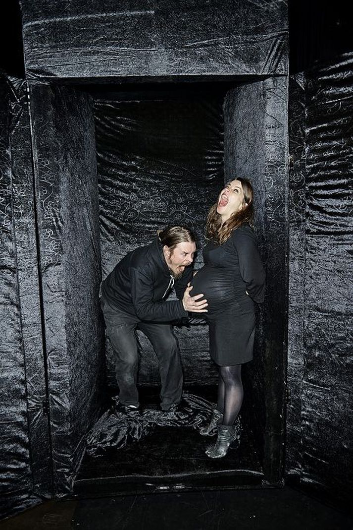 Erna Ómarsdóttir og Valdimar Jóhannsson stuttu áður en barnið kom í heiminn.