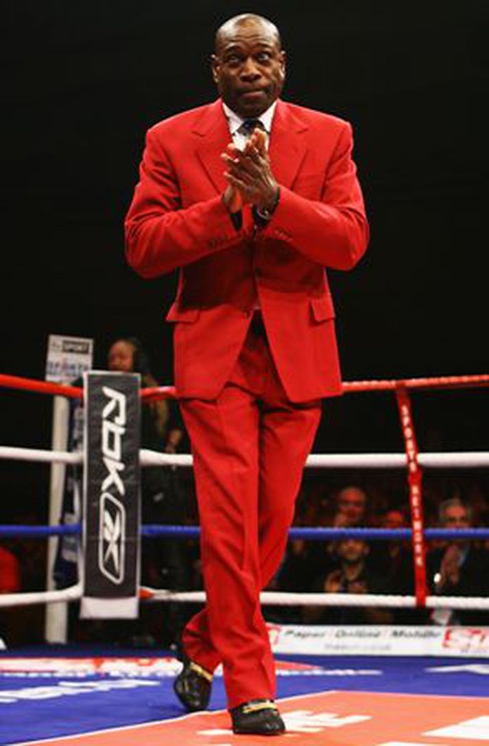 Frank Bruno var í fremstu röð í boxi, en um næstu helgi reynir á hann í annars konar hring og í kappakstri á mabikaðri braut á Wembley.