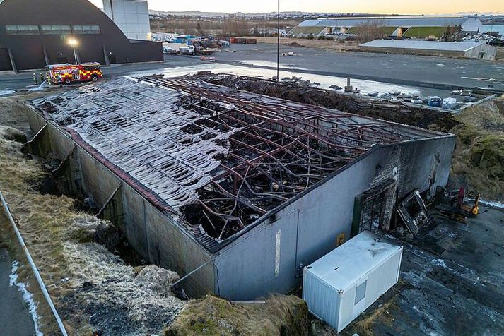 Skemman er ónýt eftir brunann og allt sem í henni var.