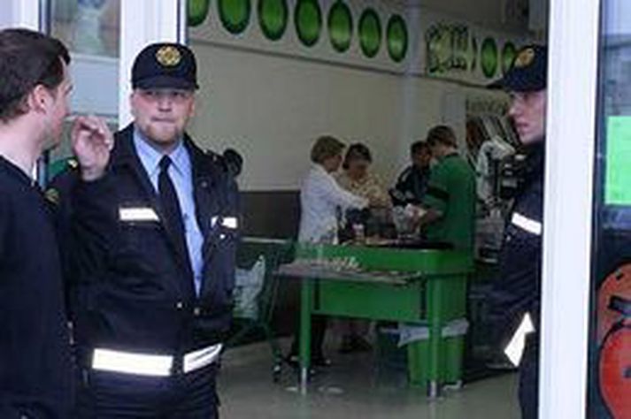 Anddyri 10 11-verslunarinnar í Austurstræti.