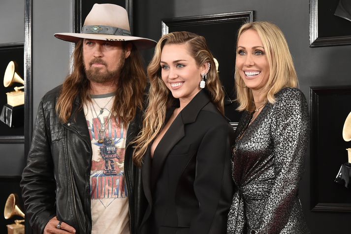 Billy Ray Cyrus, Miley Cyrus og Tish Cyrus.