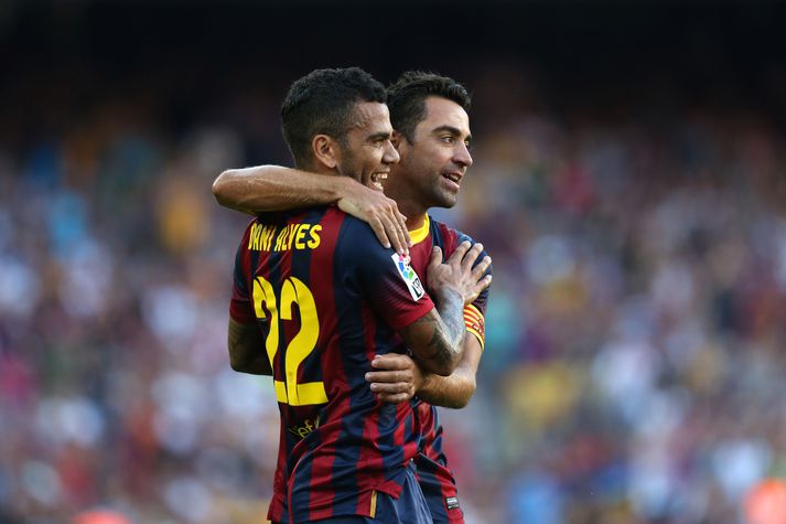 Dani Alves og Xavi sameinast líklega aftur hjá Barcelona.