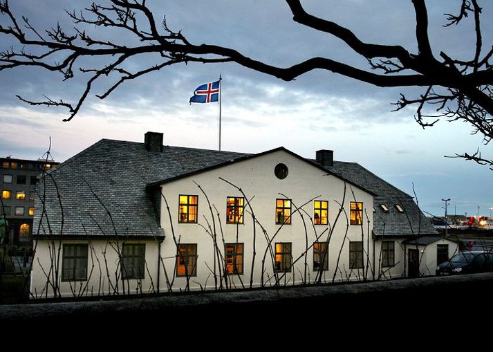 Forsætisráðuneytið mun líta til álitaefna ef beðið verður um afrit kjörskrárstofna.