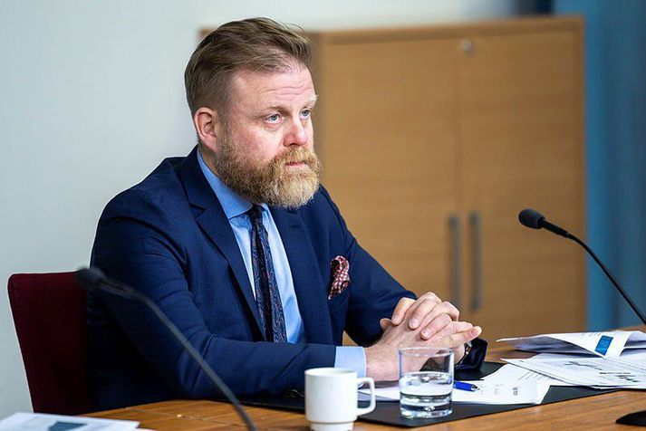 Ásgeir Jónsson mætir fyrir nefndina ásamt Björk Sigurgísladóttur. 