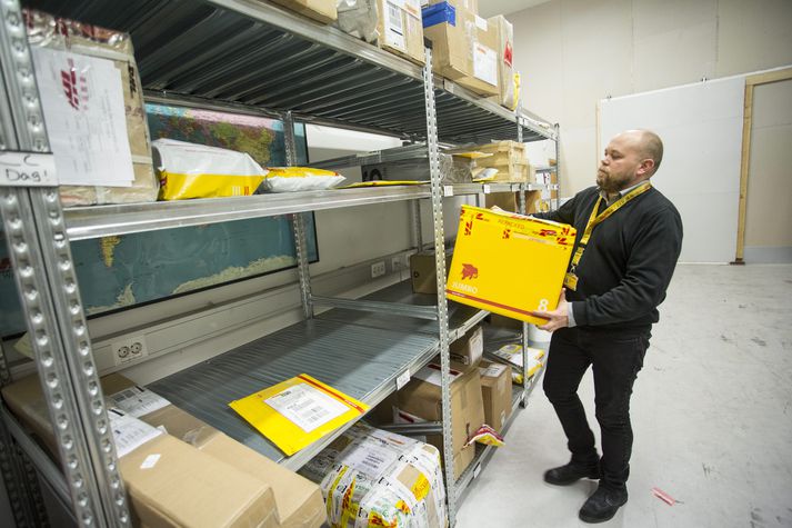 Um tuttugu prósent af heildarsendingum DHL fara í gegnum fyrirtækið í desember.