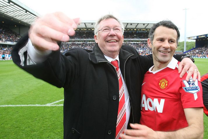 Sir Alex Ferguson og Ryan Giggs fagna saman einum af titlunum 34 sem þeir unnu saman.