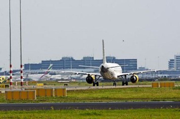 Flugvélin er lent á Schiphol flugvelli.
