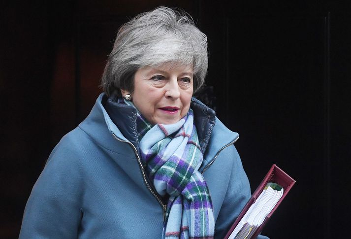 Theresa May segist ætla til Brussel með endurnýjað umboð, hugmyndir og ákveðni. ESB hefur útilokað að semja um írsku baktrygginguna svonefndu.