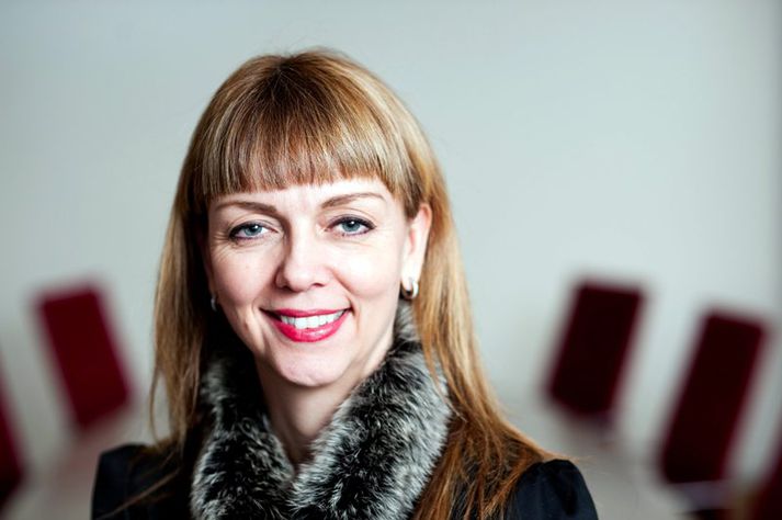 Siv Friðleifsdóttir, ásamt nokkrum öðrum þingmönnum, vill breyta fánalögum þannig að fyrirtæki geti meðal annars notað hann við markaðssetningu á vörum.