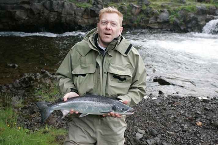 Jón Gnarr - ánægður með veiðina.