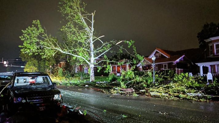 Tjónið er mikið eftir hvirfilbylinn.