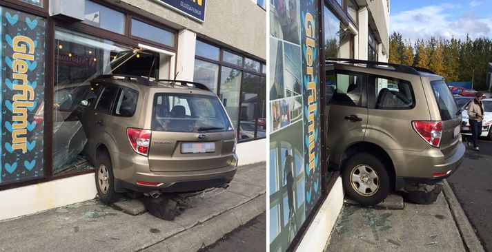 Gunnar Trausti segir að lögregla og sjúkralið hafi komið á vettvang, en nokkra stund hafi tekið að ná ökumanninum úr bílnum.