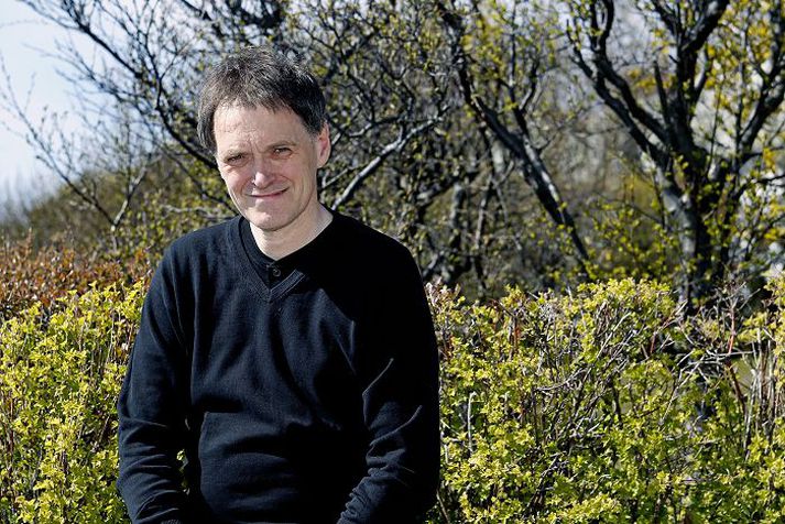 Helgi Ólafsson er ánægður með viðtökurnar við bókinni Bobby Fischer Comes Home.