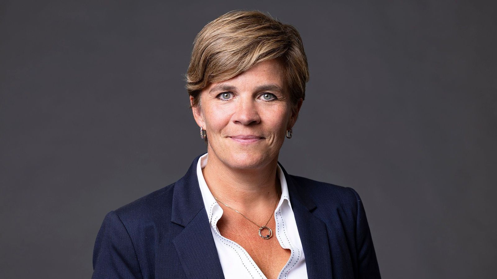 Börn í bið­röð hjá Sýslu­manni