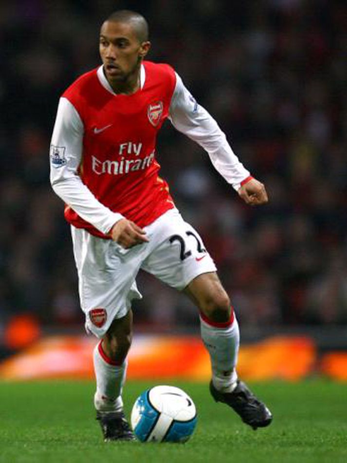 Gael Clichy segir að Arsenal megi ekki tapa fleiri stigum.