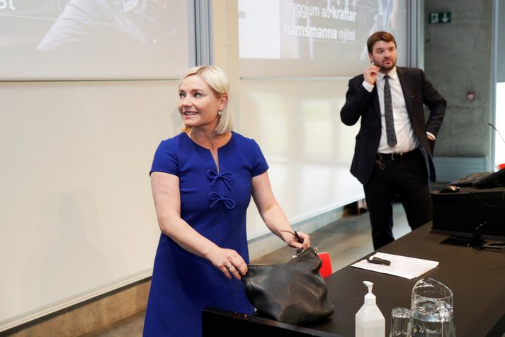 Lilja Alfreðsdóttir menntamálaráðherra og Ásmundur Einar Daðason félagsmálaráðherra á fundinum í HR í dag.