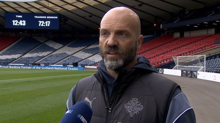 Arnar Gunnlaugsson segir liðið komið lengra á veg en í síðustu landsleikjum.
