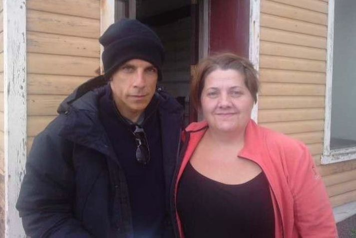 Ben Stiller og Dagný Ósk í Stykkishólmi í morgun. Hún segir að leikarinn hafi alltaf verið í miklu uppáhaldi hjá sér og því hafi verið rosalega gaman að hitta á hann í dag.