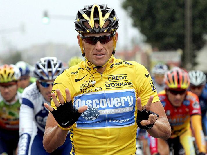 Lance Armstrong var um tíða dáðasti íþróttamaður heims en var sviptur öllum sjö Tour de France titlum sínum fyrir ólöglega lyfjanotkun.